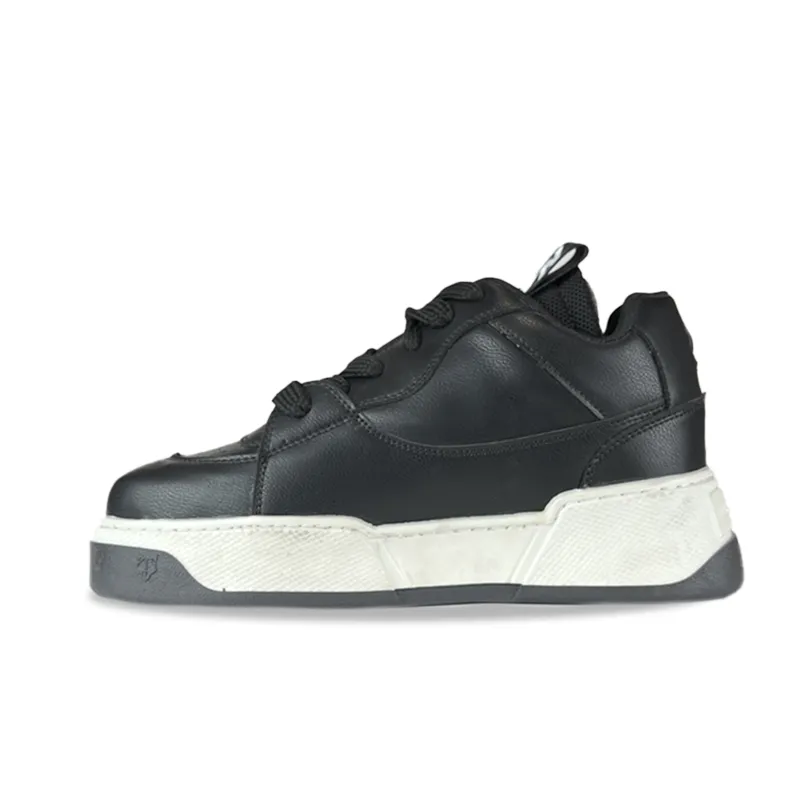 گالری تصاویر کتونی نیکد ولف مشکی سفید