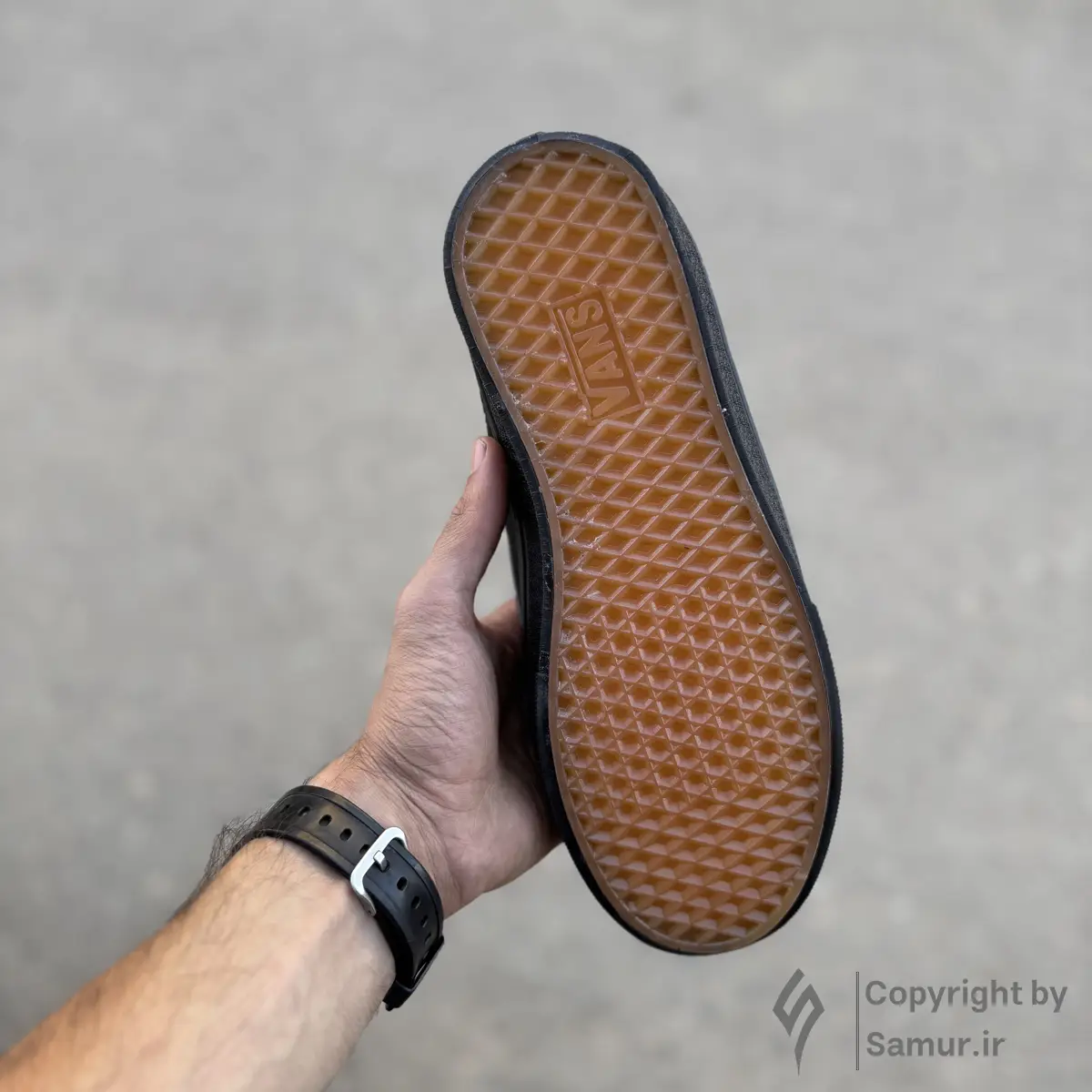 گالری تصاویر کتونی ونس اولد اسکول مشکی ساقدار