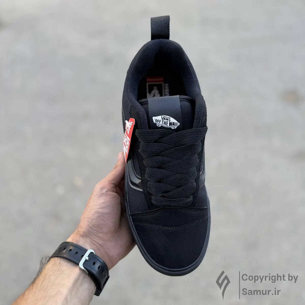 گالری تصاویر کتونی ونس کنو اسکول مشکی