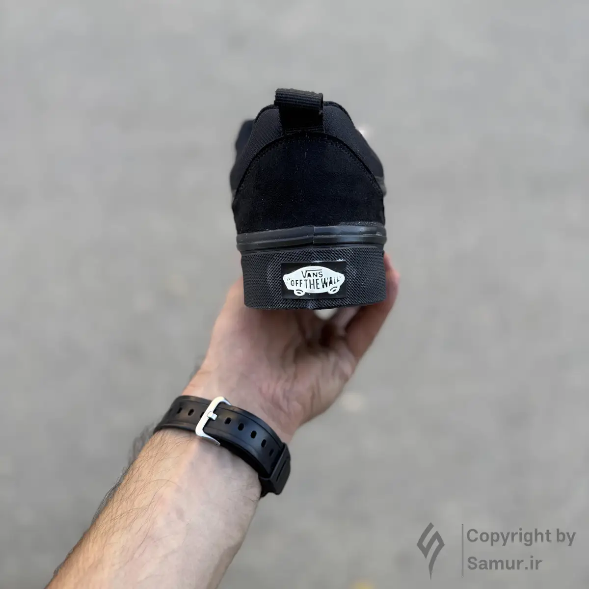 گالری تصاویر کتونی ونس کنو اسکول مشکی