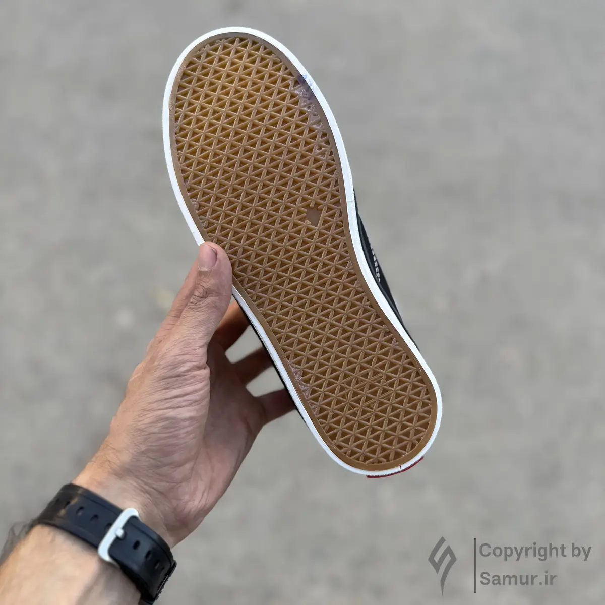 گالری تصاویر کتونی ونس اولد اسکول مشکی سفید بدون ساق