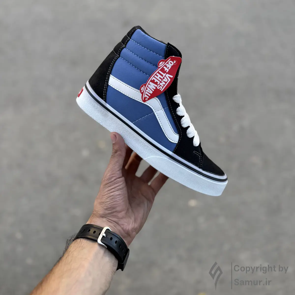 گالری تصاویر کتونی ونس اولد اسکول سرمه ایی مشکی ساقدار