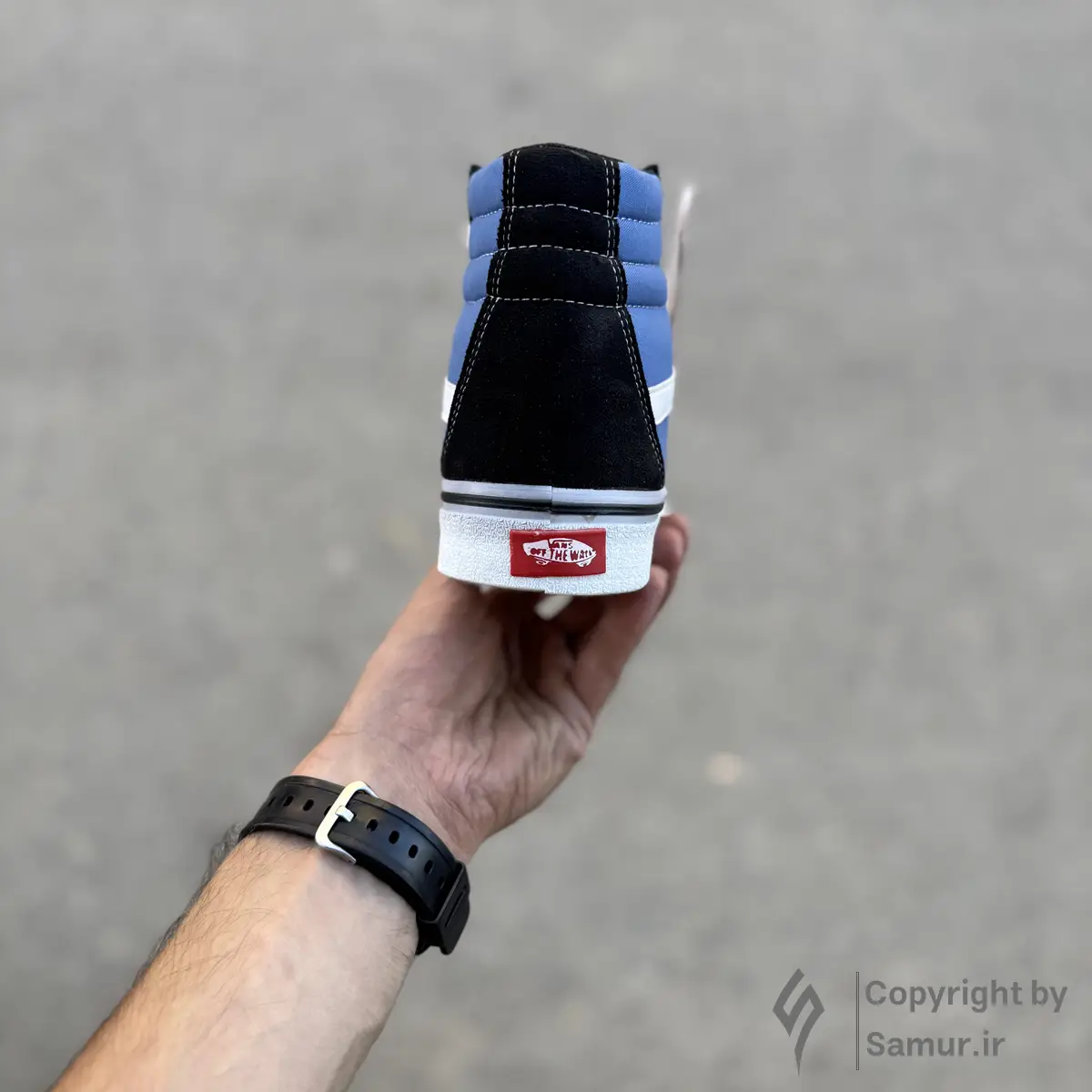 گالری تصاویر کتونی ونس اولد اسکول سرمه ایی مشکی ساقدار