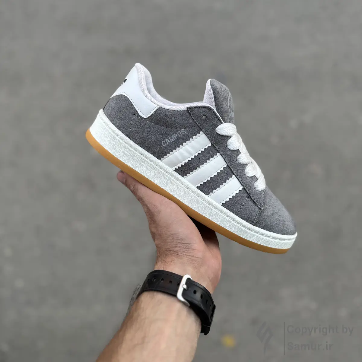 گالری تصاویر کتونی آدیداس کامپوس طوسی سفید