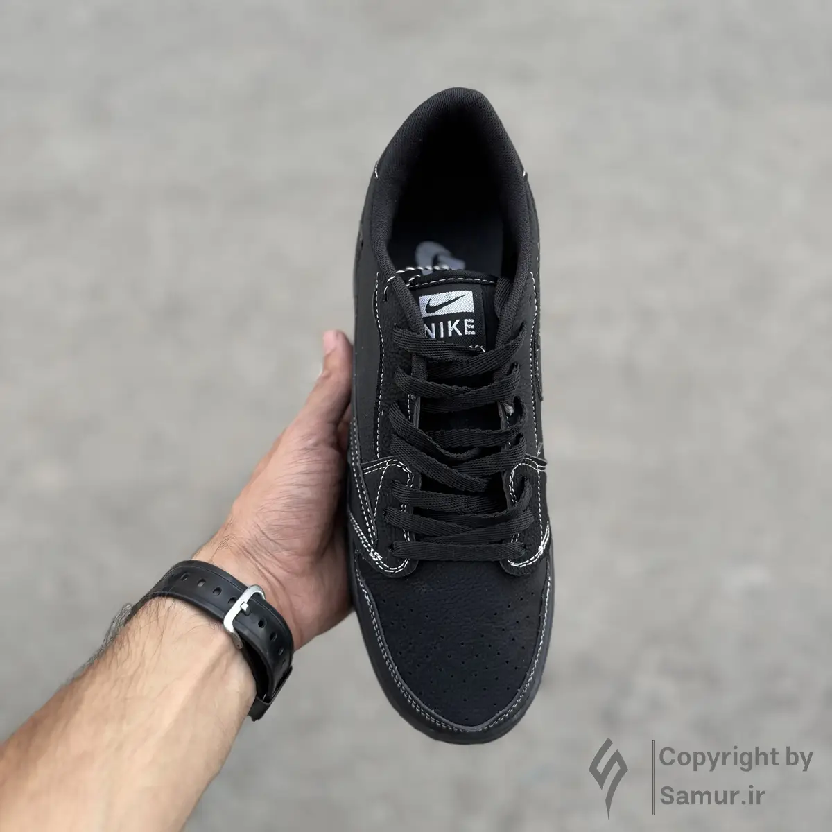 گالری تصاویر کتونی نایک ایر جردن 1 تراویس اسکات بلک فانتوم ساق کوتاه