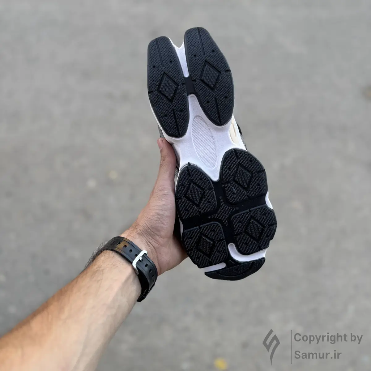 گالری تصاویر کتونی نیوبالانس 9060 طوسی مشکی